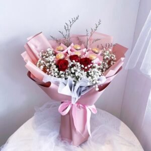 Rose, Rocher With Gypsi Bouquet